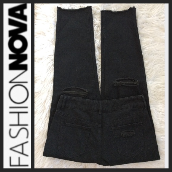 Fashion Nova High Rise Destroyed Jeans - Picture 5 of 7